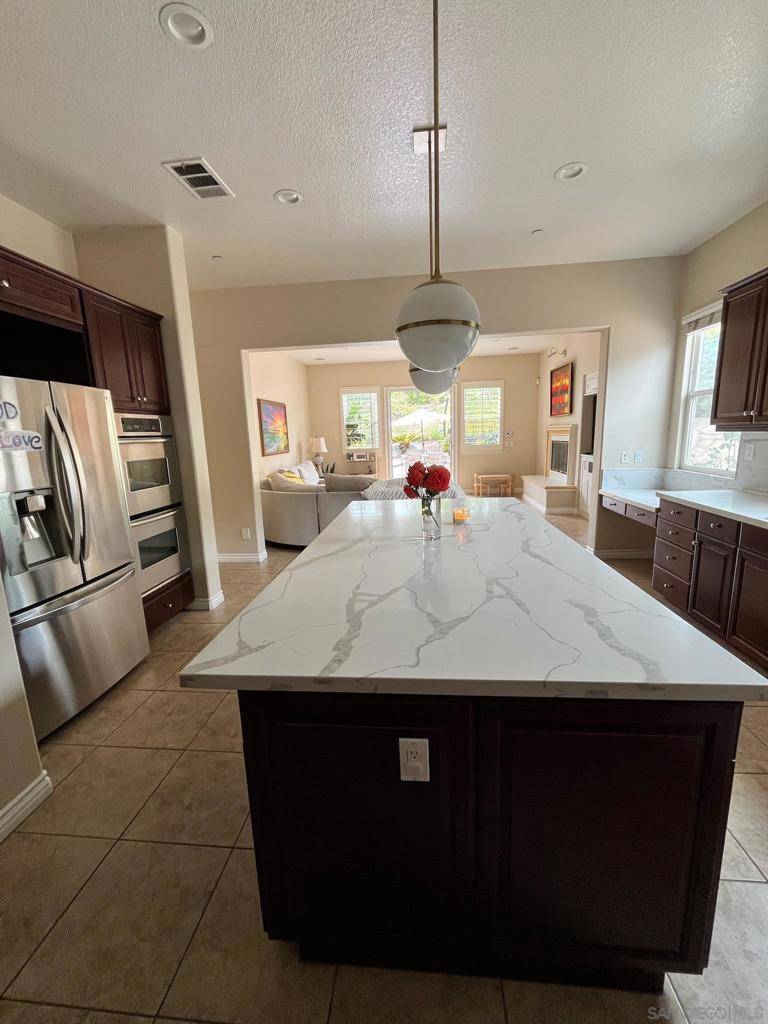 El Cajon, CA 92019,2088 Hidden Springs Ct