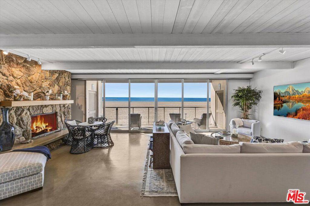 Marina Del Rey, CA 90292,1 Spinnaker ST #2