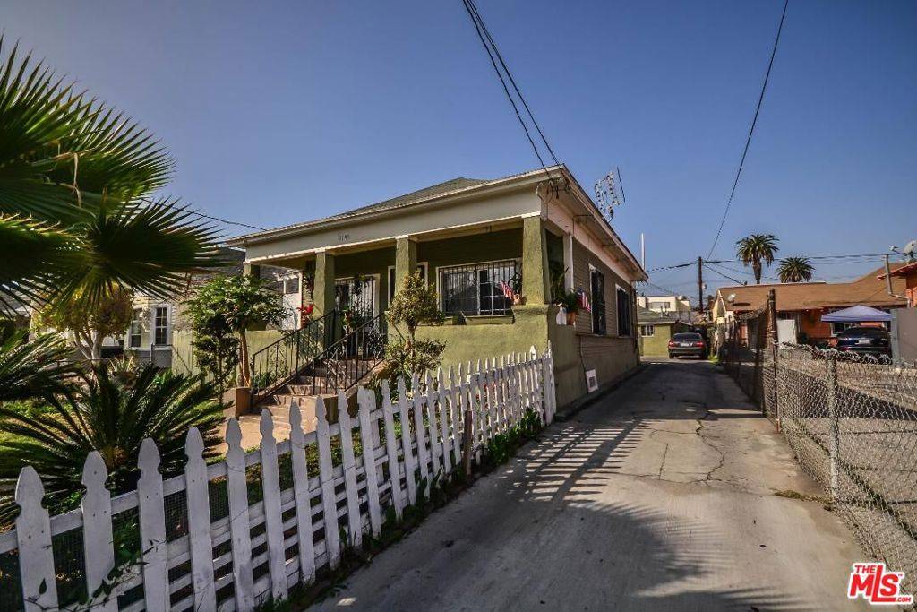 Los Angeles, CA 90006,1145 S Kingsley DR