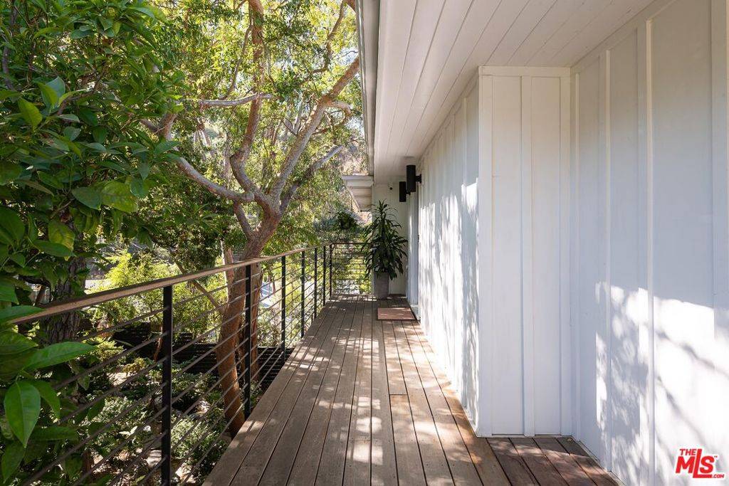 Los Angeles, CA 90046,2785 Laurel Canyon PL