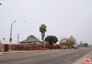 Los Angeles, CA 90044,1218 W Manchester AVE