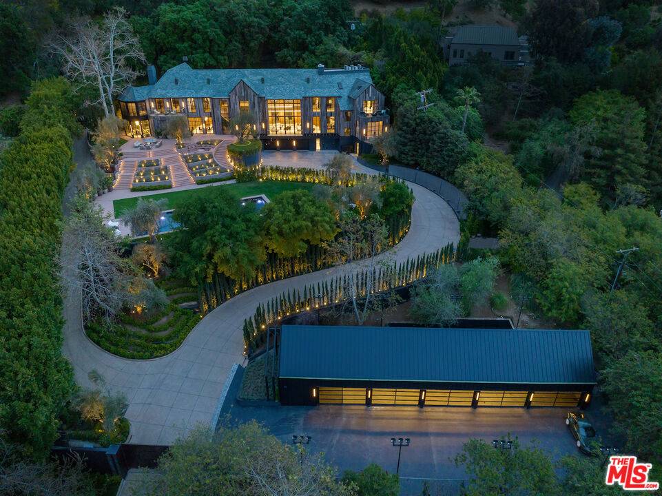 Beverly Hills, CA 90210,2650 Benedict Canyon DR