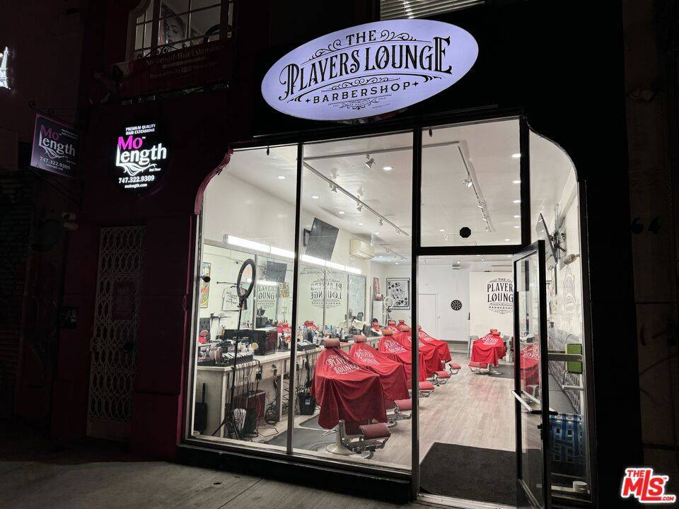 Los Angeles, CA 90036,7364 N Melrose AVE