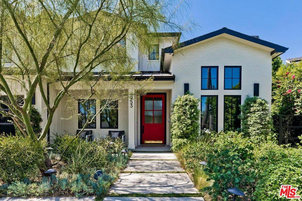 Encino, CA 91436,4953 Edgerton AVE