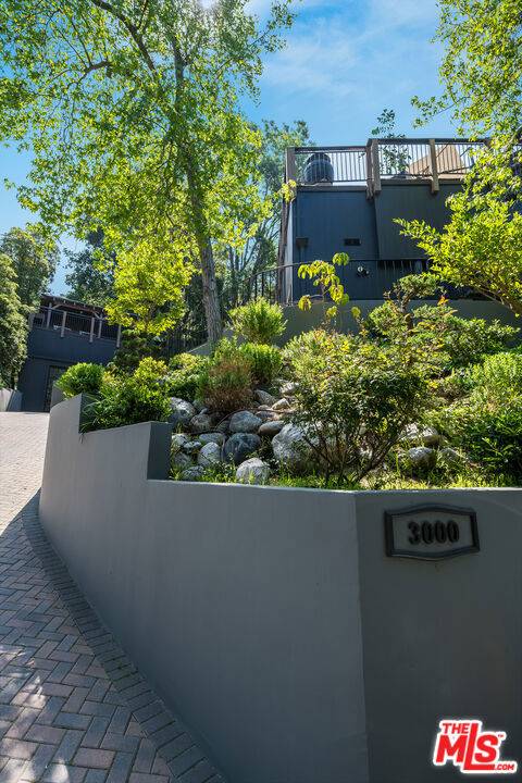 Glendale, CA 91206,3000 Cornwall DR