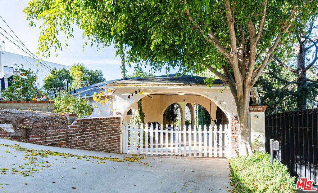 Woodland Hills, CA 91364,4707 Bedel ST
