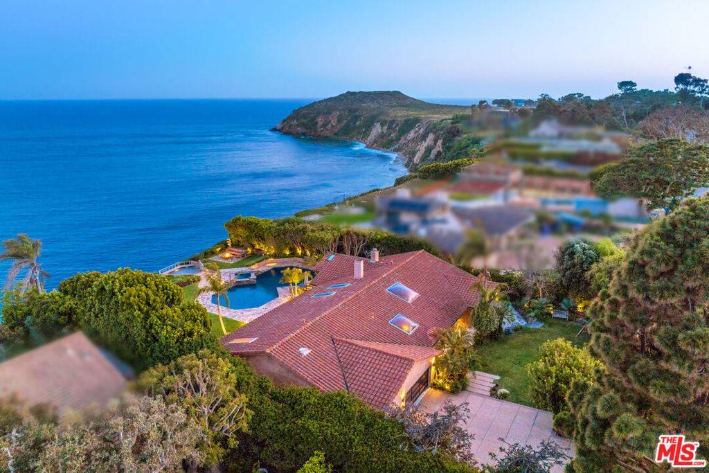 Malibu, CA 90265,29020 Cliffside DR
