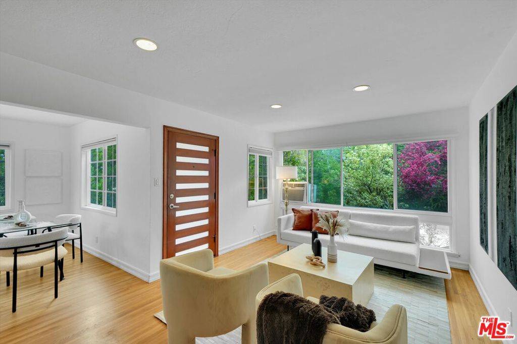 Santa Monica, CA 90405,828 Hill ST