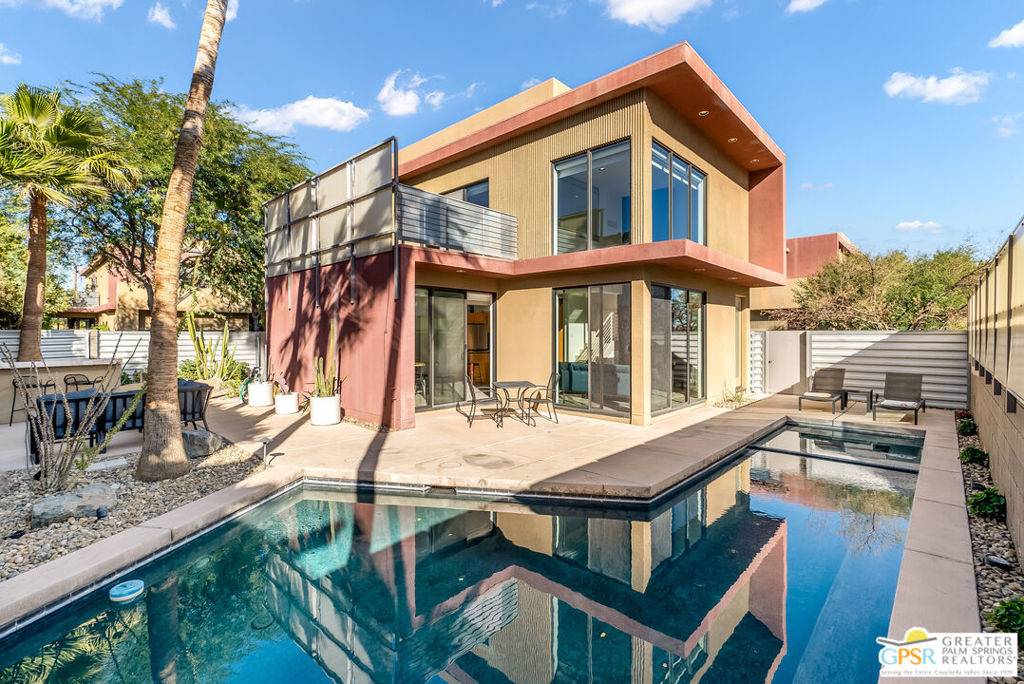 Palm Springs, CA 92262,353 Cheryl DR
