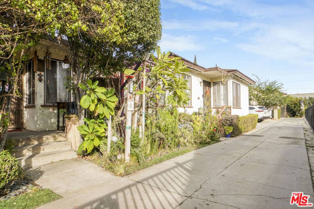 Inglewood, CA 90302,936 N Inglewood AVE
