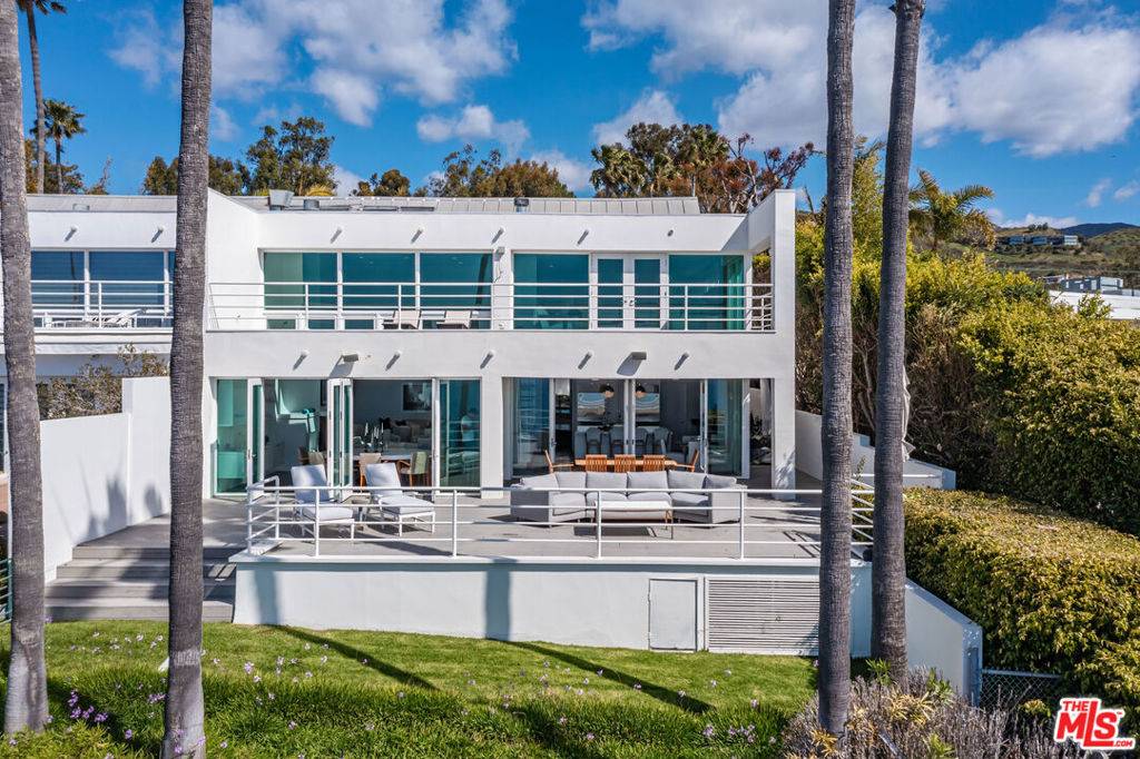 Malibu, CA 90265,27420 Pacific Coast HWY