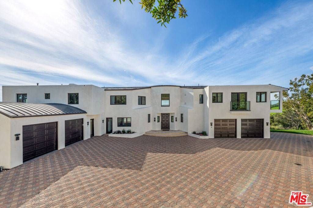 Malibu, CA 90265,27445 Winding WAY