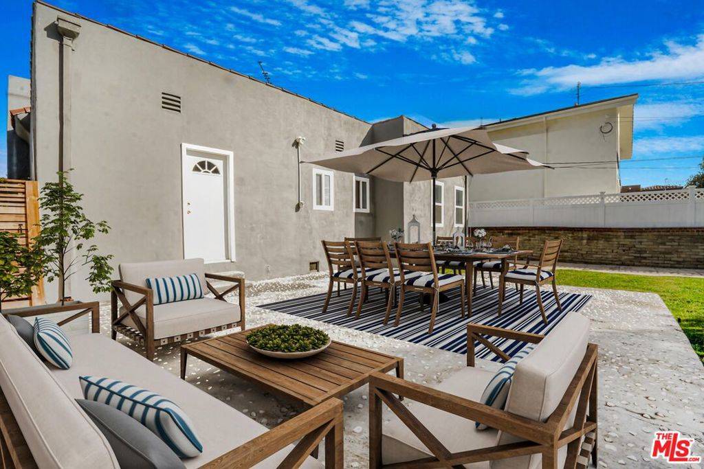 Santa Monica, CA 90403,928 26th ST