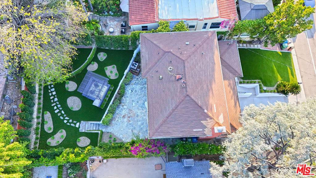 Sherman Oaks, CA 91403,15204 Valley Vista BLVD