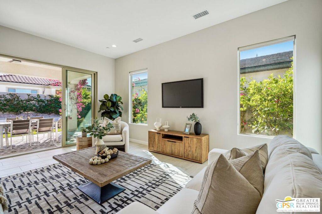 Rancho Mirage, CA 92270,19 Prosecco