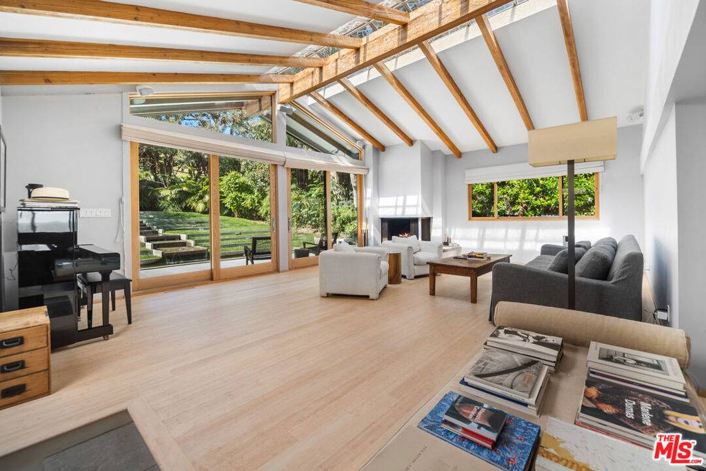 Malibu, CA 90265,31226 Bailard RD
