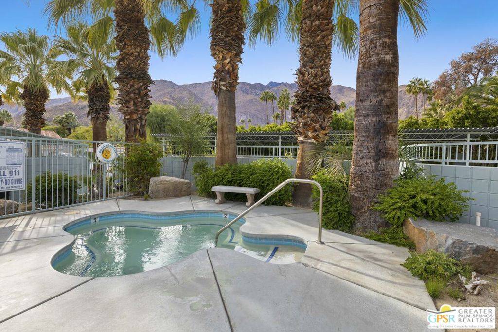 Palm Springs, CA 92262,155 W Hermosa PL #4