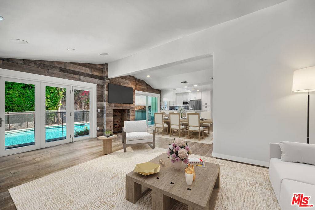 Studio City, CA 91604,11771 Laurelwood DR