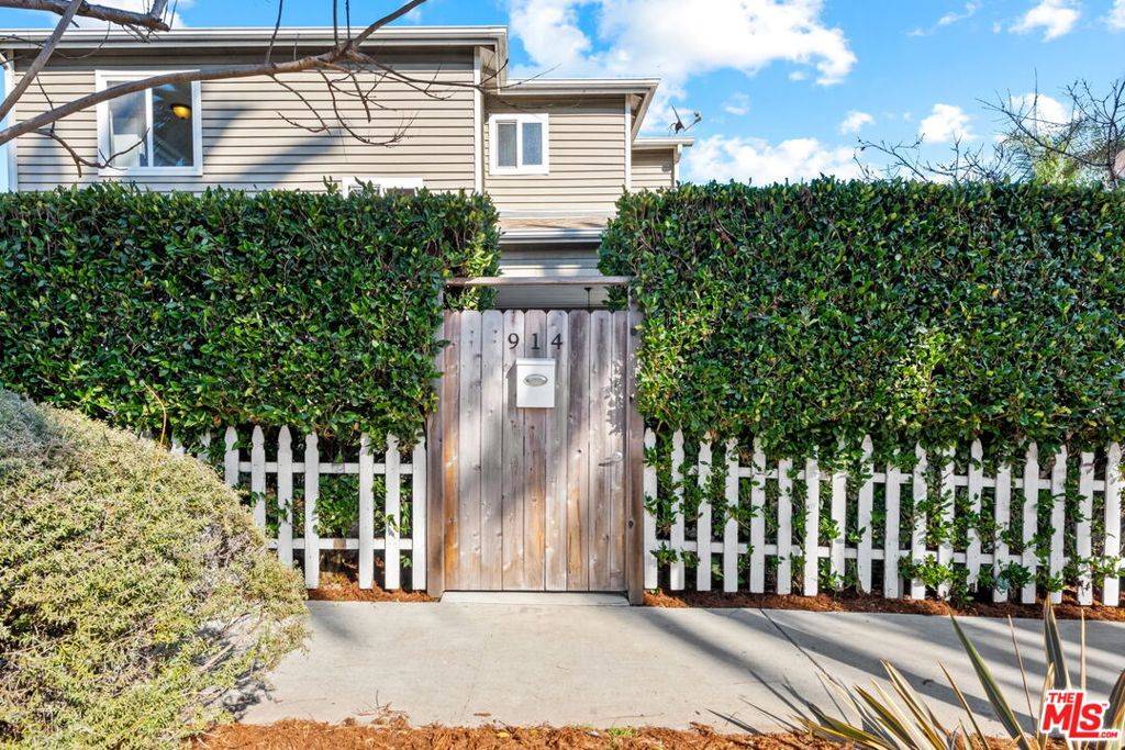 Venice, CA 90291,914 5th AVE