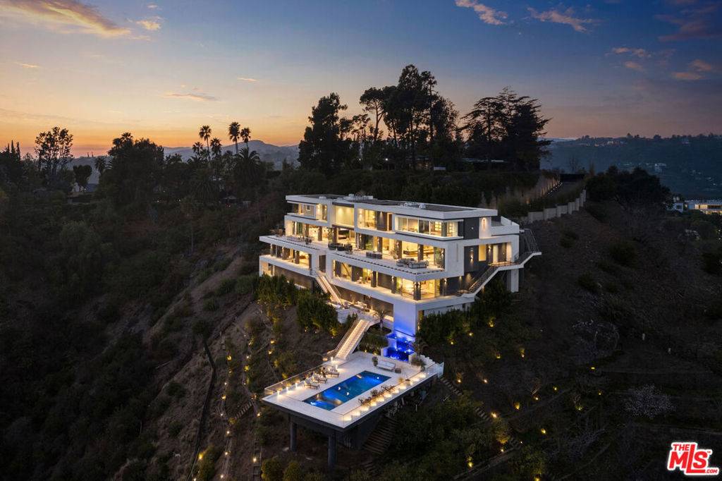 Los Angeles, CA 90077,1250 Bel Air RD