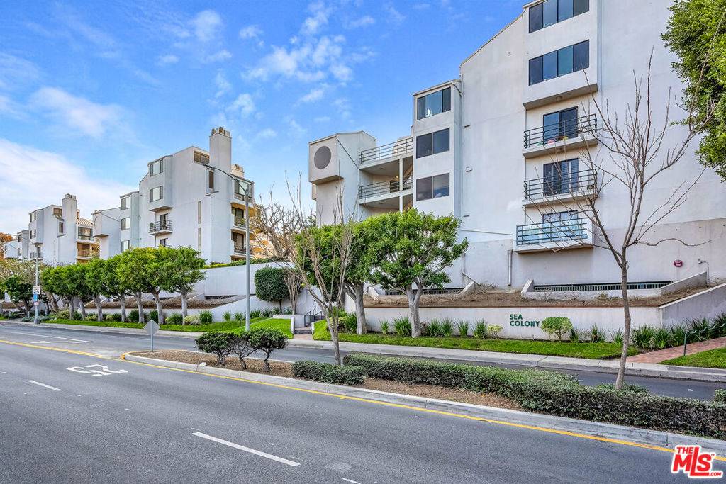 Santa Monica, CA 90405,2940 Neilson WAY #204