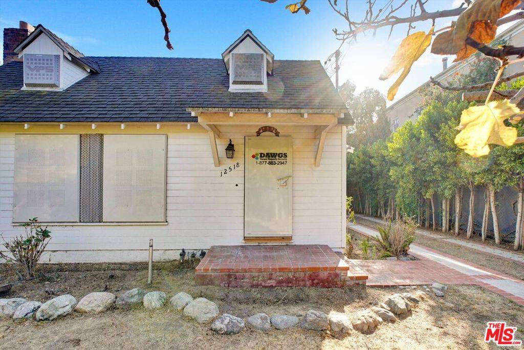 Valley Village, CA 91607,12518 Addison ST