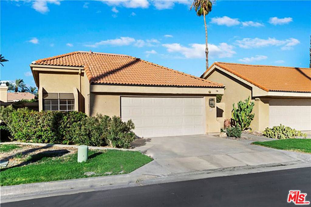 Palm Desert, CA 92260,8 Las Cruces LN