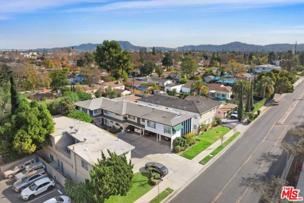 North Hollywood, CA 91606,6120 Radford AVE