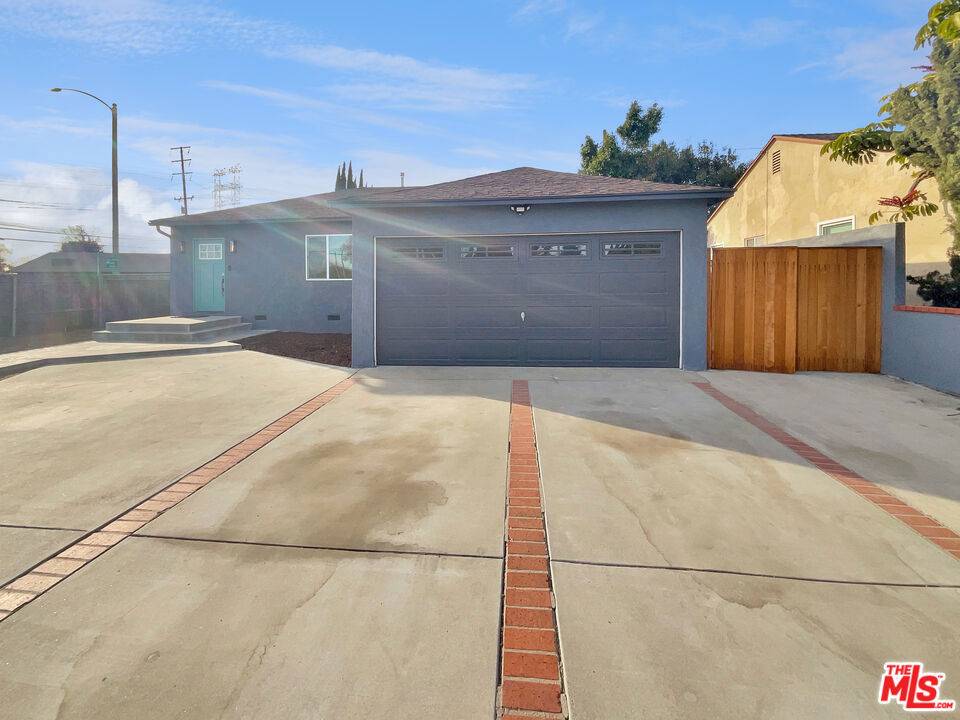 Lakewood, CA 90713,4903 Mamie AVE