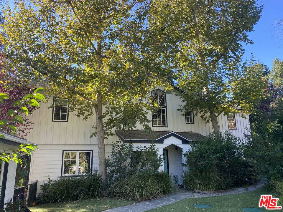 Topanga, CA 90290,1581 N Topanga Canyon BLVD