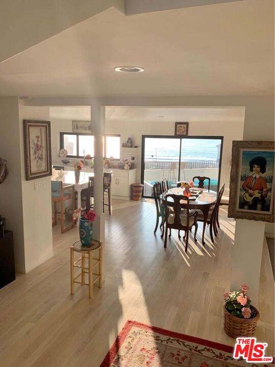 Playa Del Rey, CA 90293,201 Redlands ST