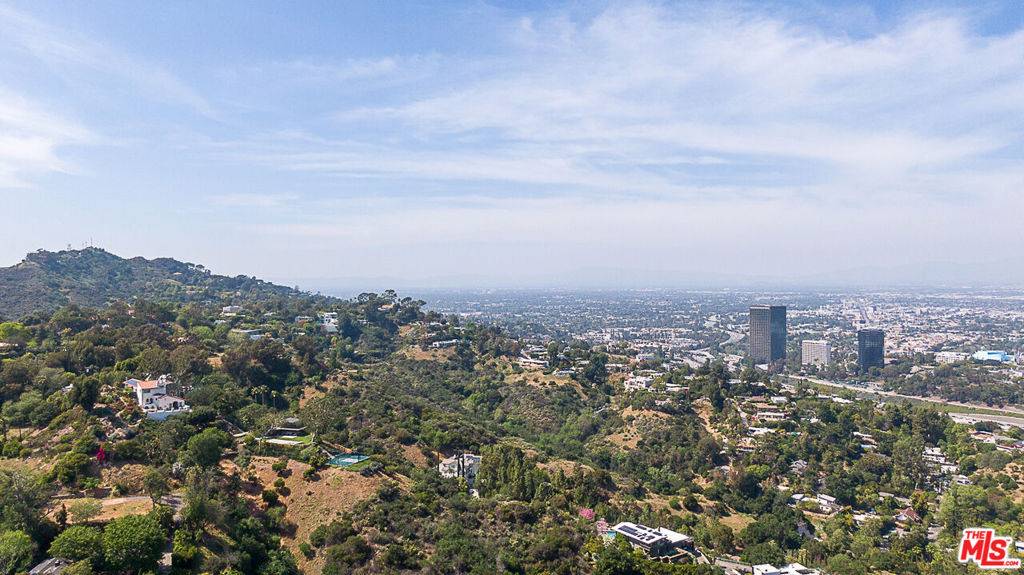 Los Angeles, CA 90046,7260 Woodrow Wilson DR