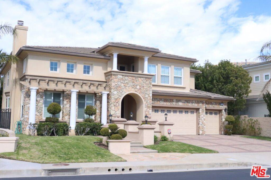 Northridge, CA 91326,20163 Via Cellini
