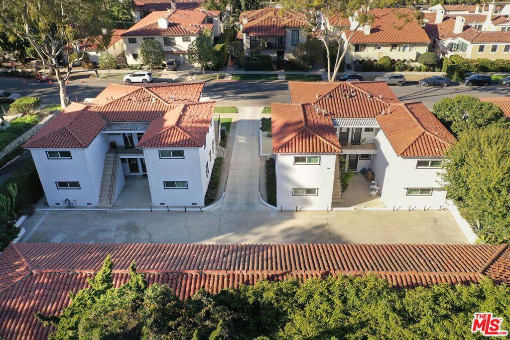 Palos Verdes Estates, CA 90274,2404 Via Campesina
