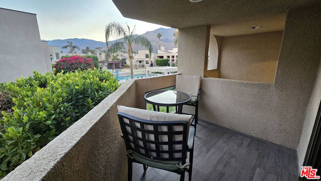 Palm Springs, CA 92262,869 Village SQ