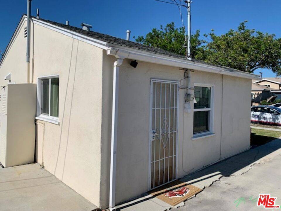 Lawndale, CA 90260,4016 W 162nd ST