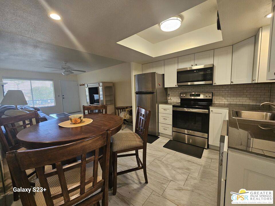 Desert Hot Springs, CA 92240,9653 Spyglass AVE #106