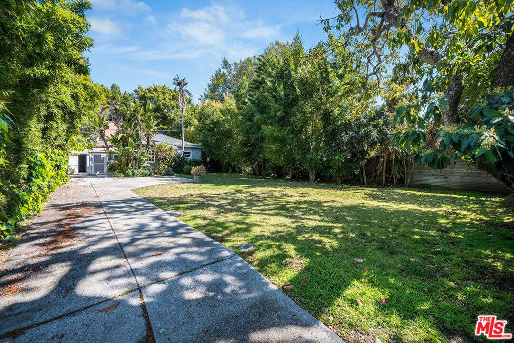 West Hollywood, CA 90046,1240 Greenacre AVE