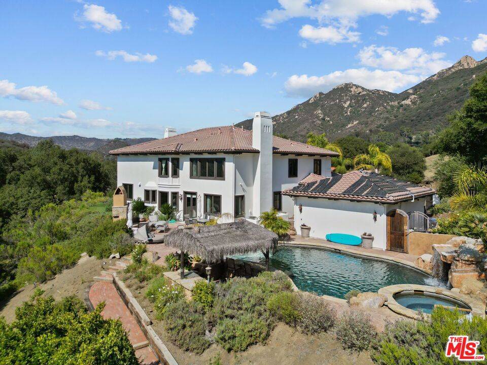 Calabasas, CA 91302,435 Woodbluff RD