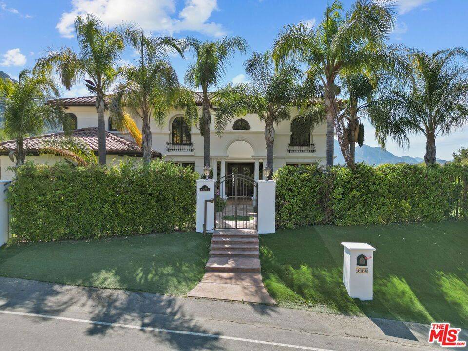 Calabasas, CA 91302,435 Woodbluff RD