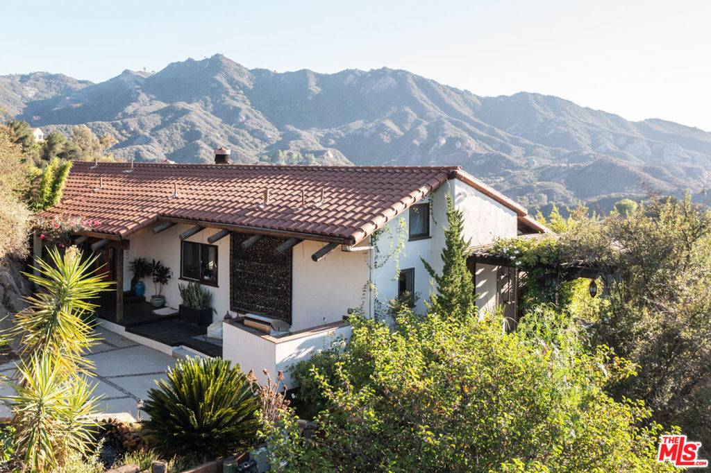 Topanga, CA 90290,1738 1/4 Topanga Skyline DR