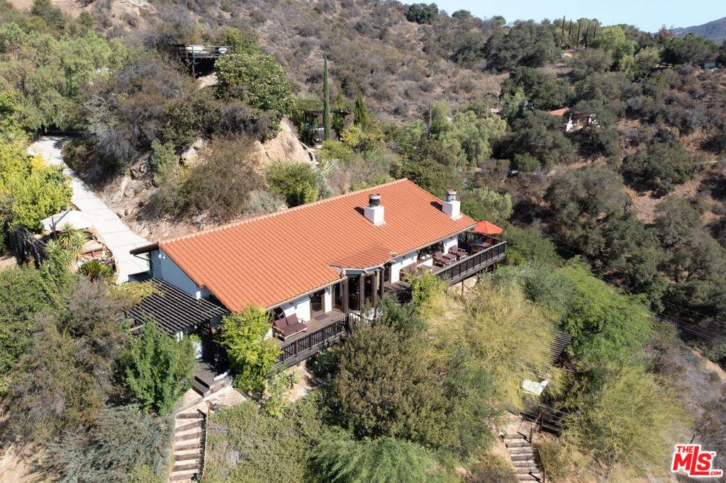 Topanga, CA 90290,1738 1/4 Topanga Skyline DR