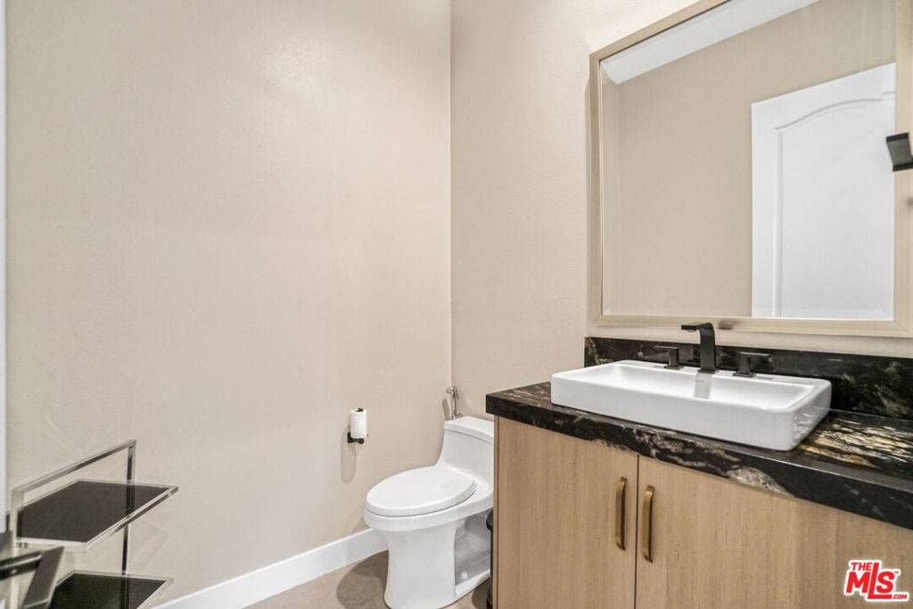 Porter Ranch, CA 91326,11848 N Hillsborough LN
