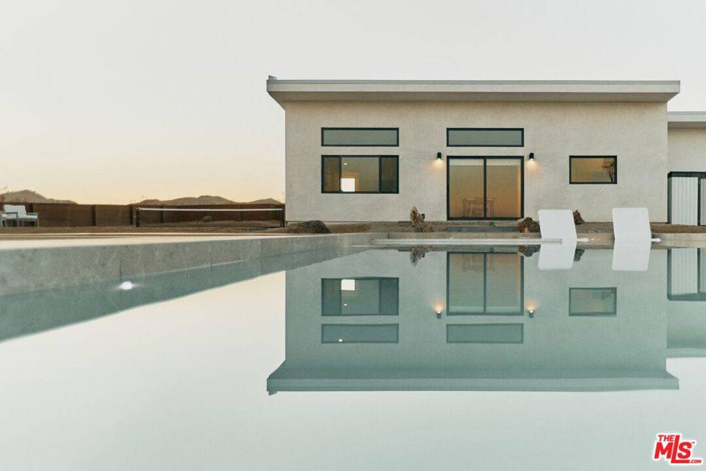 Joshua Tree, CA 92252,4375 Border AVE