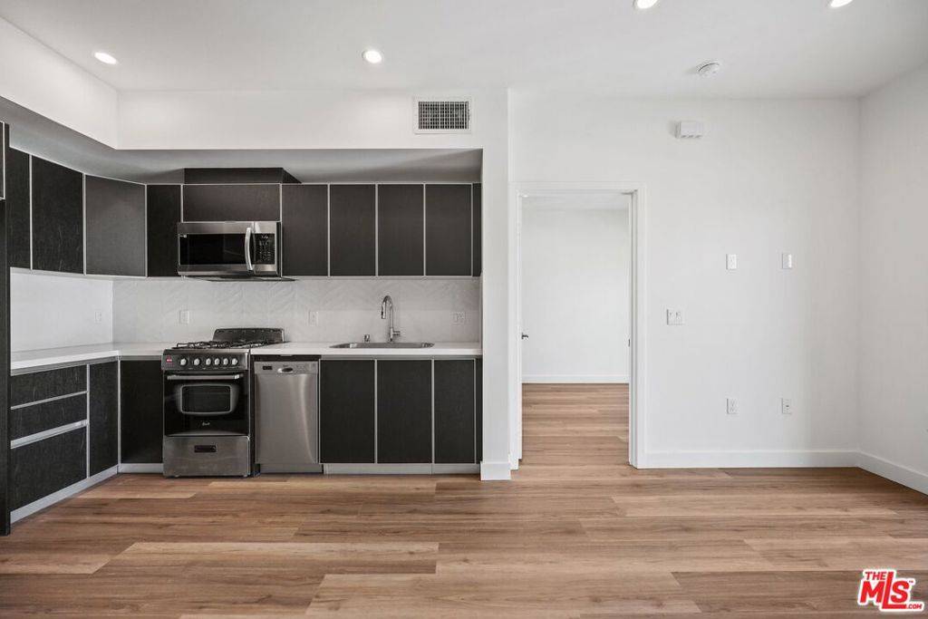 Los Angeles, CA 90034,3657 Motor #ph3