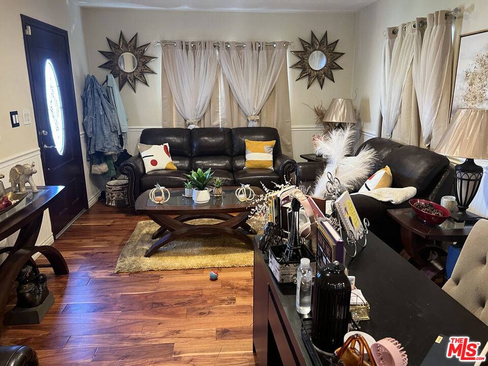 Long Beach, CA 90805,6951 White AVE