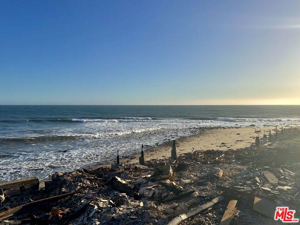 Malibu, CA 90265,19306 Pacific Coast HWY
