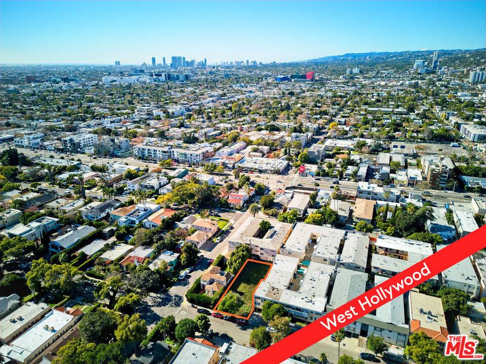 West Hollywood, CA 90046,909 N Ogden DR