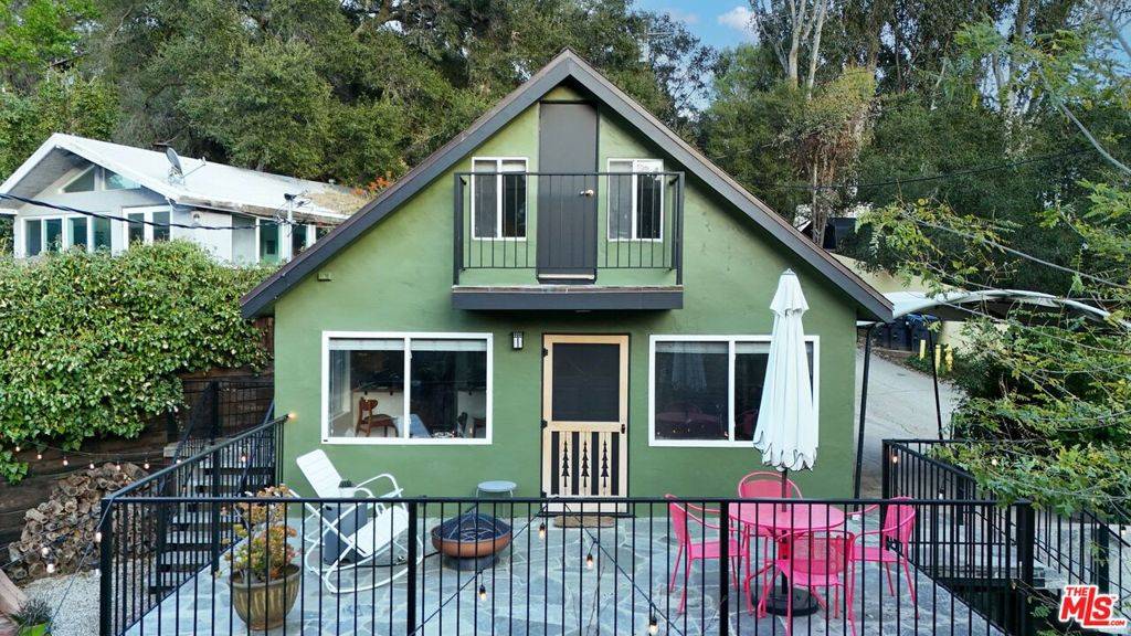 Topanga, CA 90290,21549 Summit TRL