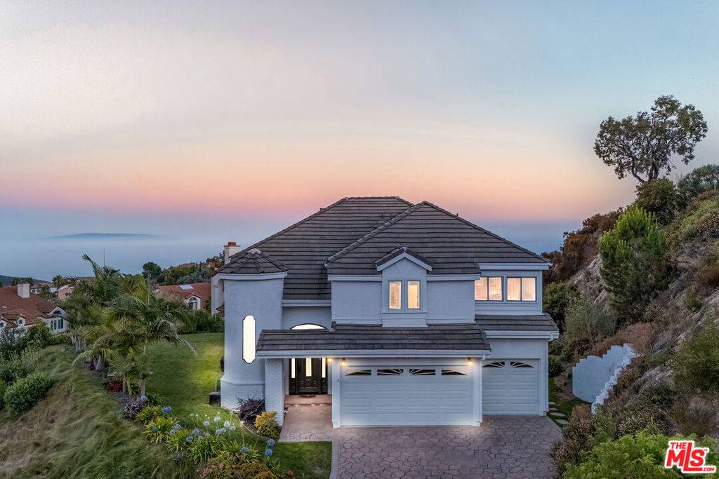 Malibu, CA 90265,23472 W Moon Shadows DR
